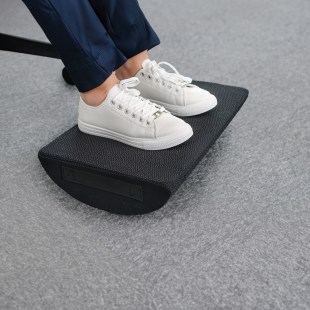 100119851-breyta-foot-cushion-inuse-a-5bceed4dcf