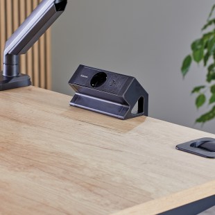 100137172-type-f-powerdesk-blk-ls-a-c7bdb5770d