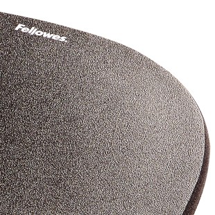 9176501-memoryfoam-black-mouse-detail-2b1f9a9b03